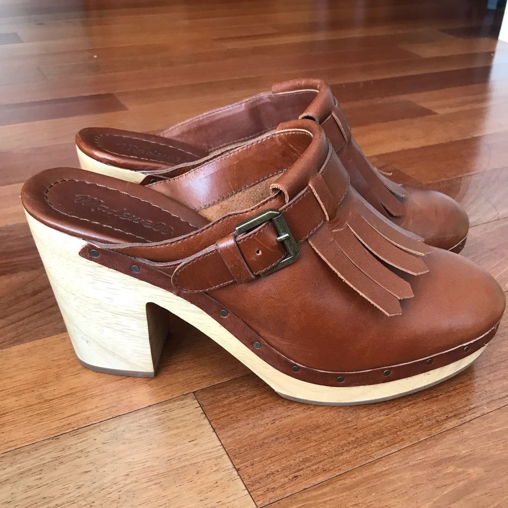 Madewell Kiltie Clogs in Brown